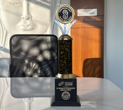 AWARDS (10)